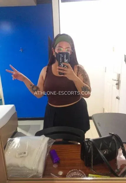 Athlone escorts Brooklyn — 1