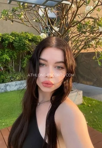 Athlone escorts Jennifer — 2