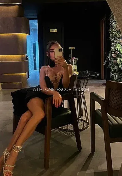 Athlone escorts Vera — 8