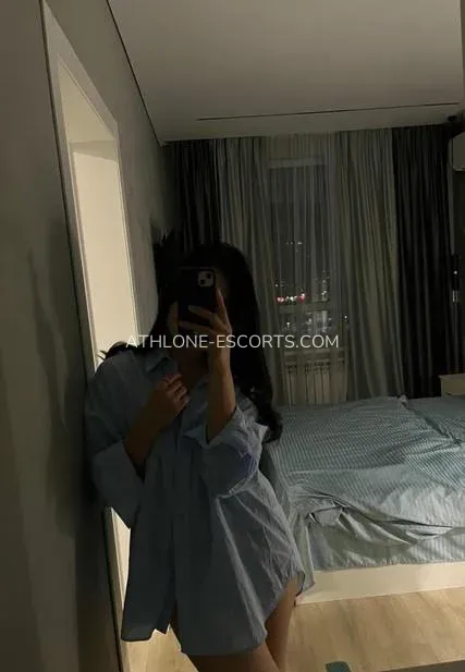 Athlone escorts Elizabeth — 5