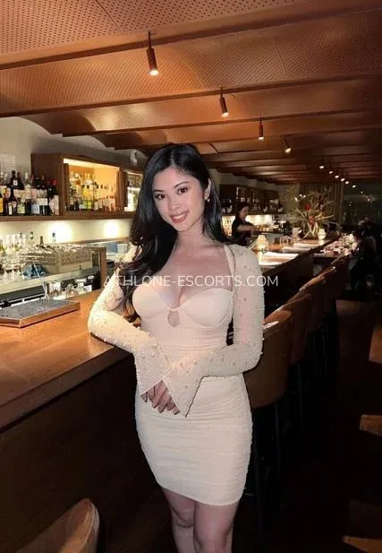 Athlone escorts Leah — 5