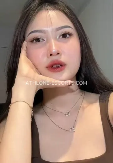 Athlone escorts Hanna — 2