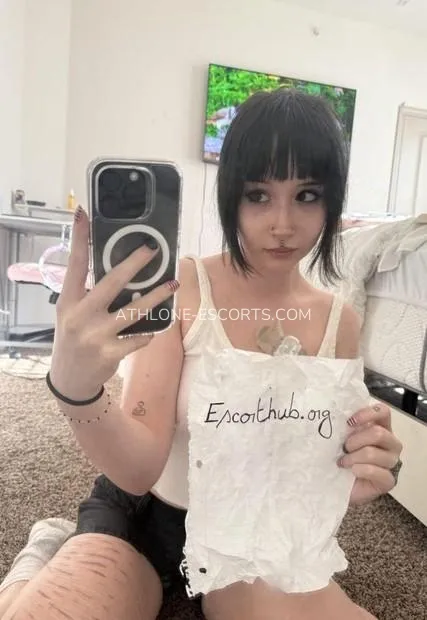 Athlone escorts Felicia — 2