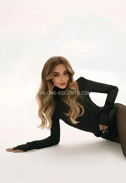 Athlone escorts Keira — 4
