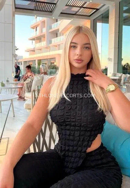 Athlone escorts Viviana — 4
