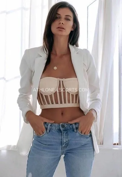 Athlone escorts Caitlyn — 2