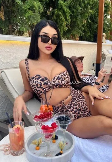 Athlone escorts Laura — 8