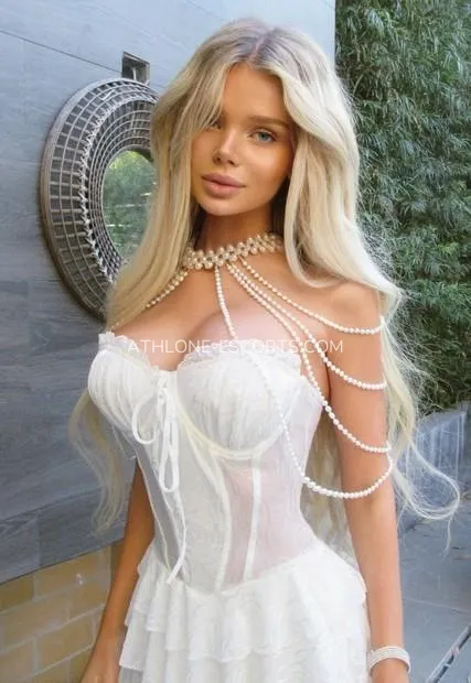 Athlone escorts Laura — 2