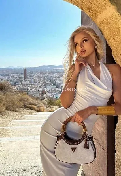 Athlone escorts Nicole — 1