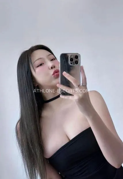 Athlone escorts Karin — 2