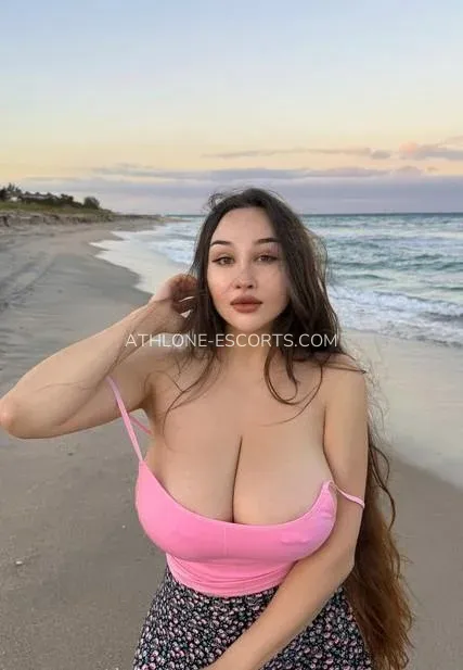 Athlone escorts Susanne — 1