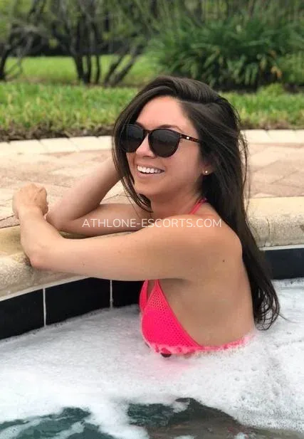 Athlone escorts Chelsea — 3