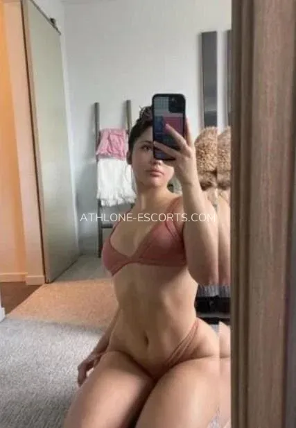 Athlone escorts Louise — 1