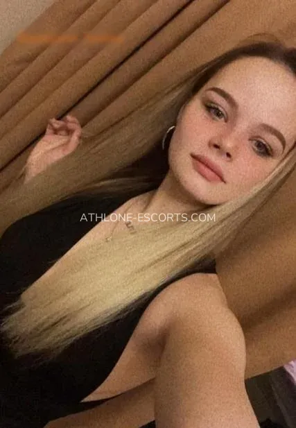 Athlone escorts Cassandra — 1