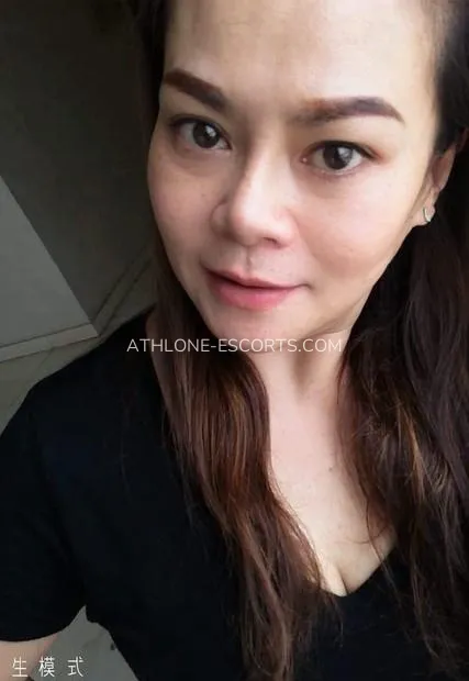 Athlone escorts Atocha